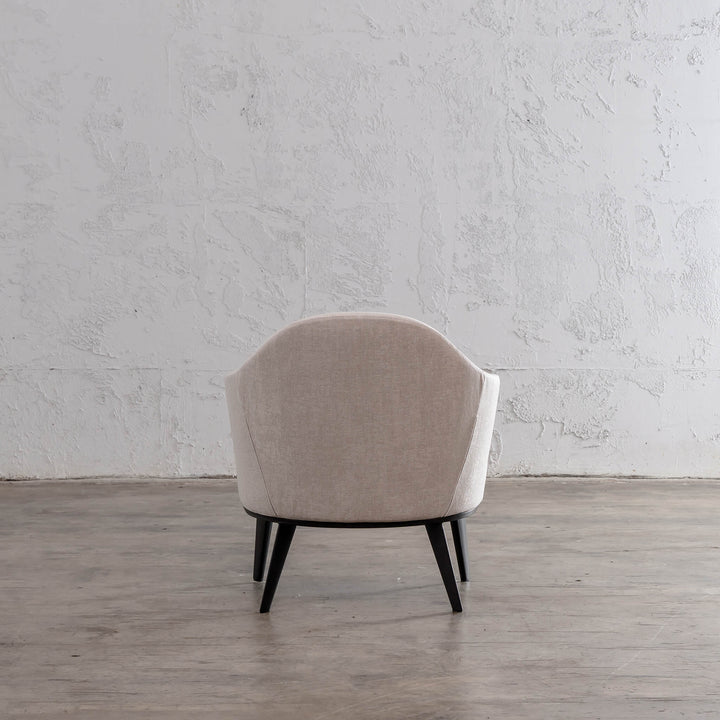 CLYDE ARM CHAIR  |  CASPER WHITE