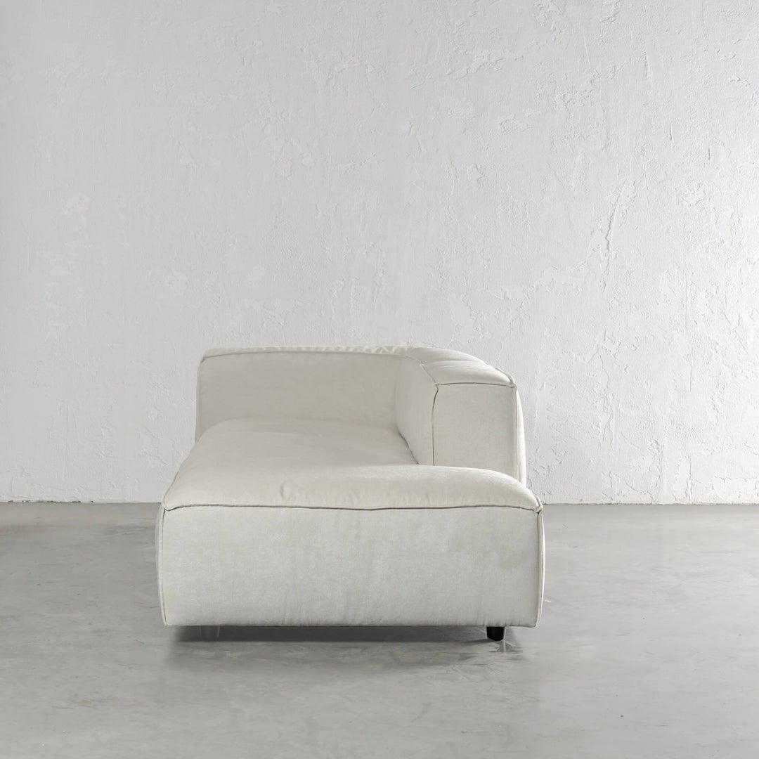 35% FINAL SALE  |  LAST ONE  |  COBURG CHAISE LOUNGE CHAIR  |  STOWE WHITE
