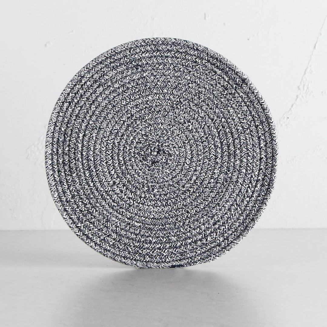 DEMI COTTON ROUND PLACEMAT  |  NAVY + WHITE