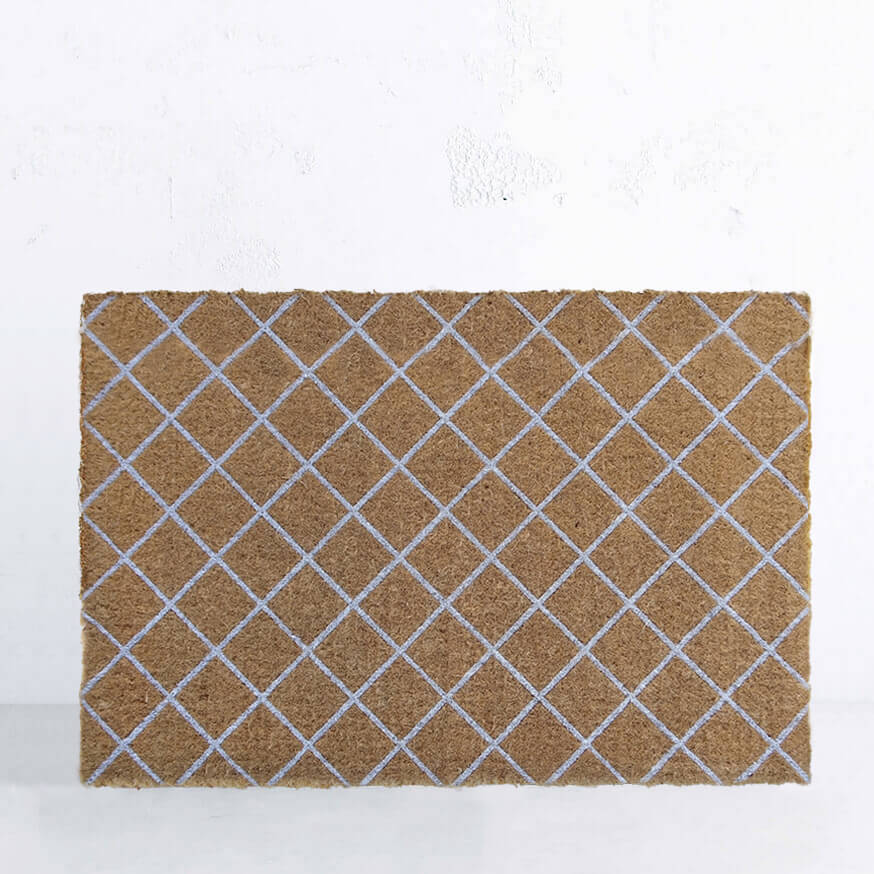 PRE ORDER | LIVING BY DESIGN EXCLUSIVE | WHITE TRELLIS DOORMAT | 90CM x 66CM