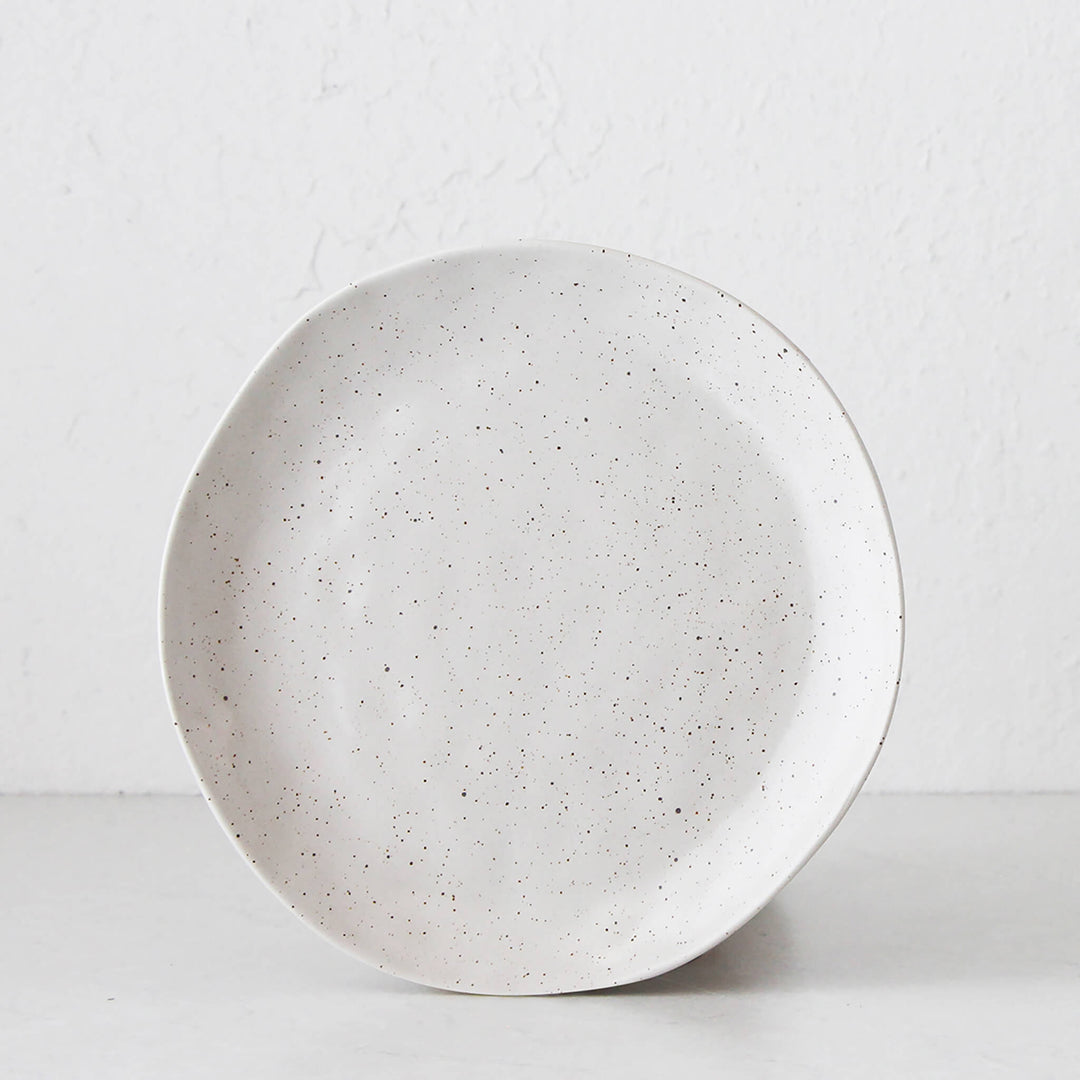 ROBERT GORDON  |  EARTH DINNER SET  |  NATURAL - DINNER PLATE