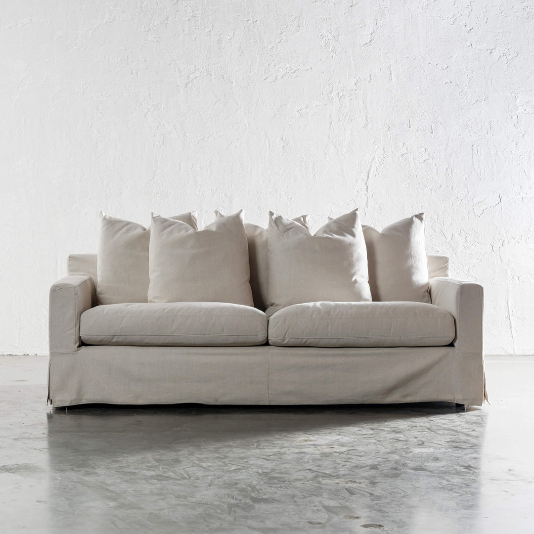 LEGATO 3.5 SEATER SOFA  |  BERKSHIRE NATURAL MINIMAL FRONT PERSPECTIVE