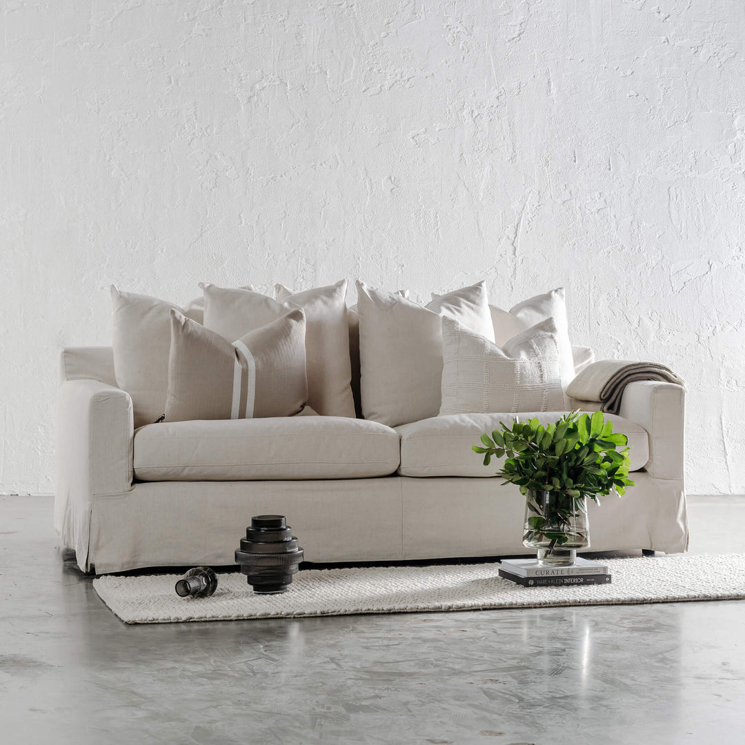 LEGATO 3.5 SEATER SOFA  |  BERKSHIRE NATURAL