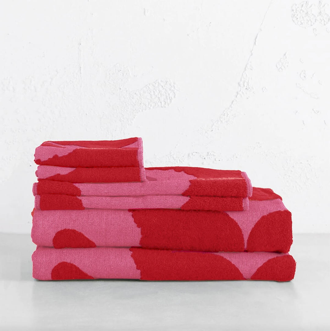 MARIMEKKO  |  UNIKKO BATH TOWEL BUNDLE DOUBLE  |  RED + LIGHT PINK