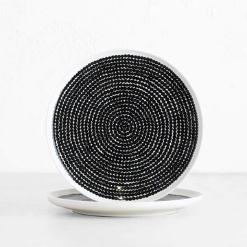 MARIMEKKO | OIVA RASYMATTO PLATE 25CM | BLACK SPOT | SET OF 2