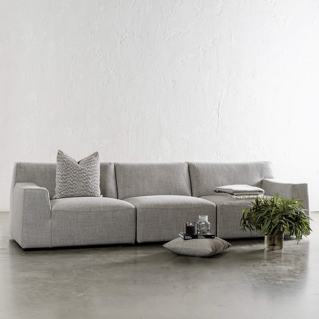 MATTEO 3.5 SEATER SOFA  |  RAILINGS GREY