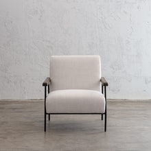 SAUVAGE ESSAN ARM CHAIR  |  SKIMMING STONE WHITE FABRIC  |  LOUNGE CHAIR FRONT