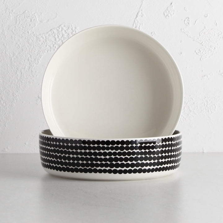 MARIMEKKO | OIVA RASYMATTO SERVING DISH 3L | BLACK WHITE