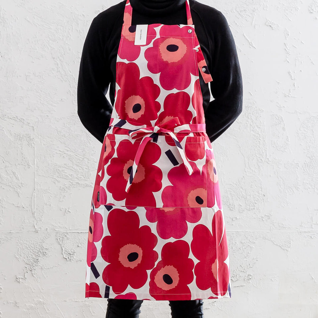 MARIMEKKO | PIENI UNIKKO KITCHEN APRON | RED + ORANGE + WHITE