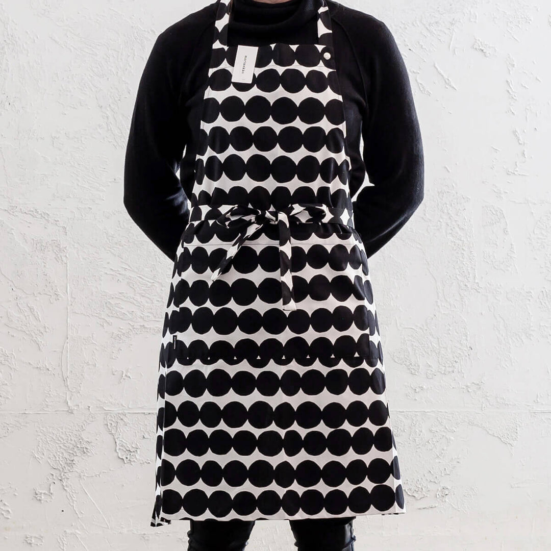 MARIMEKKO  |  RASYMATTO KITCHEN APRON  |  BLACK + WHITE