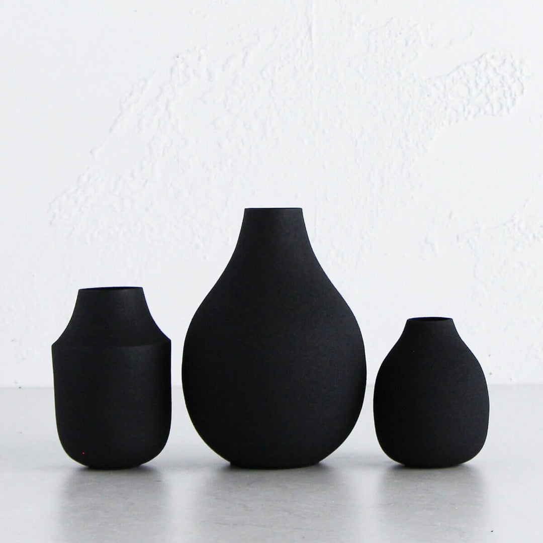 MONA TRIO VASES |  BLACK  |  SET OF 3