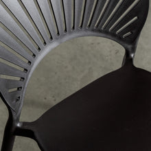 OLSSON INDOOR/OUTDOOR BAR CHAIR  |  BLACK  |  CLOSE UP