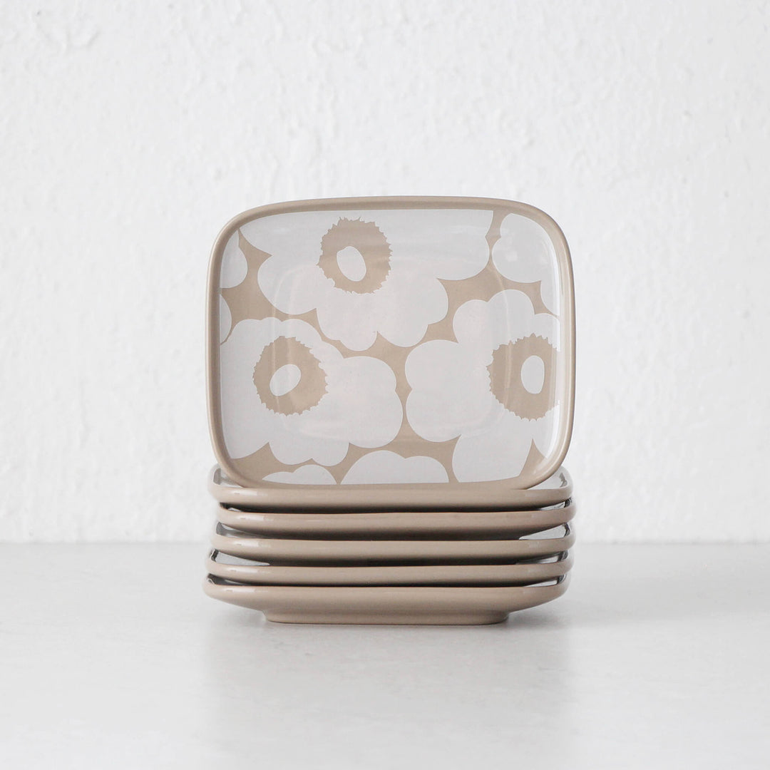 MARIMEKKO  |  OIVA UNIKKO STONEWARE PLATE 12 X 15CM  |  TERRA + WHITE  |  BUNDLE X6