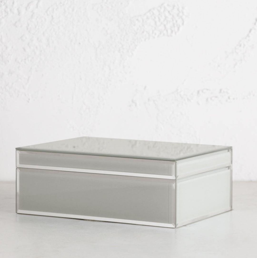 ONE SIX EIGHT LONDON  |  SARA GLASS JEWELLERY BOX  |  COOL GREY LARGE