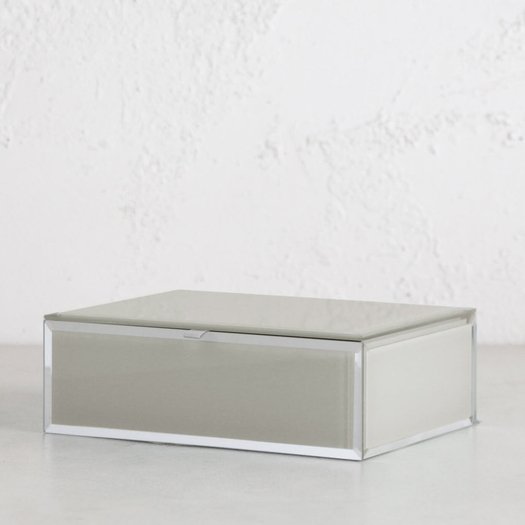 ONE SIX EIGHT LONDON  |  SARA GLASS JEWELLERY BOX  |  COOL GREY MEDIUM