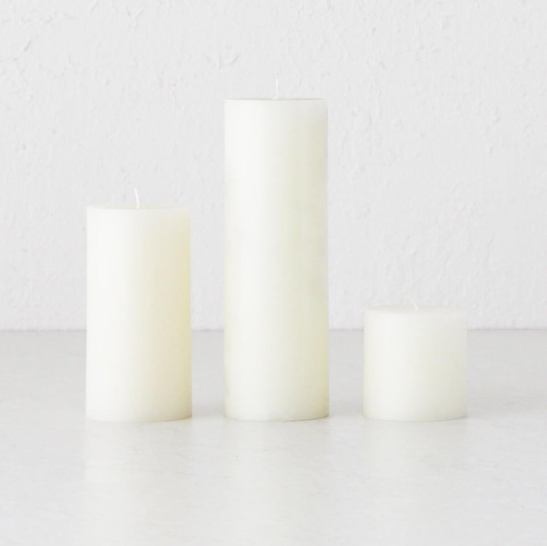 PILLAR CANDLE  |  SET OF 3  |  WARM WHITE