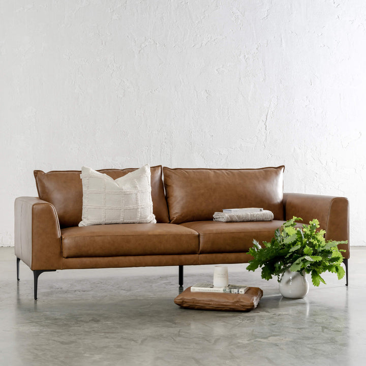 PILOTI 3 SEATER SOFA  |  DAKOTA SADDLE TAN