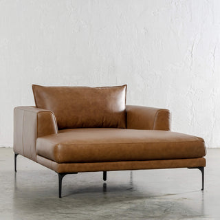 PILOTI CHAISE LOUNGE CHAIR  |  DAKOTA SADDLE TAN