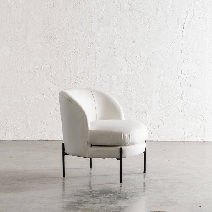 SEVILLA MODERNA TUB CHAIR   |  POLAR WHITE ANGLE VIEW