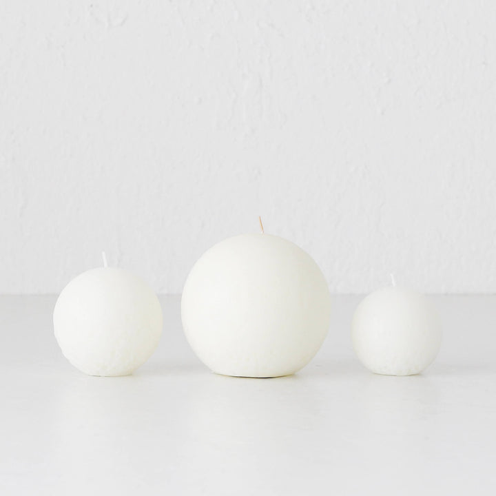 TEXTURED SPHERE CANDLE | SET OF 3 | WARM WHITE