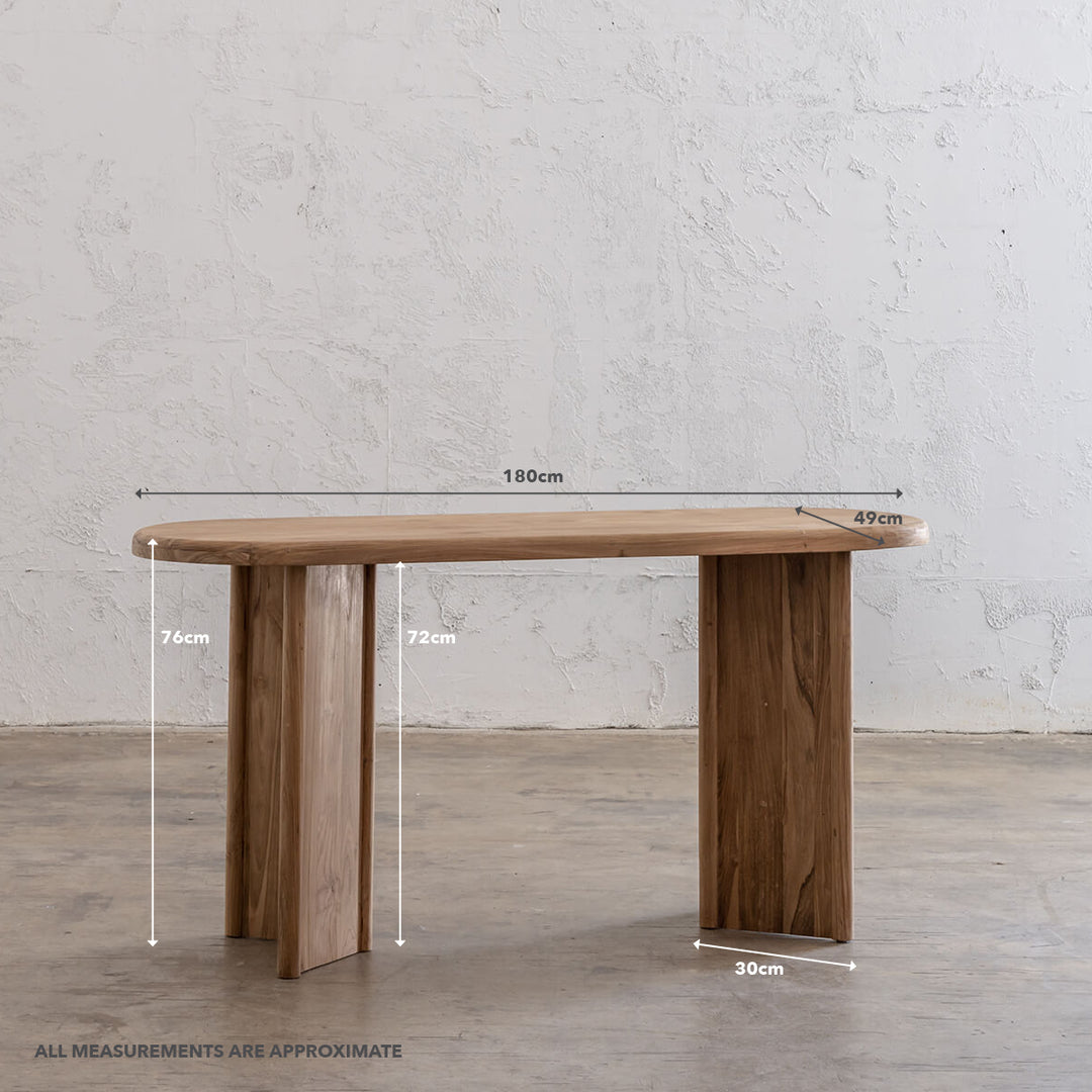TRION INDOOR ROUNDED HALL TABLE  |  180CM
