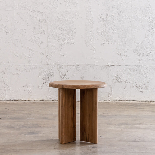 TRION INDOOR ROUNDED TEAK SIDE TABLE